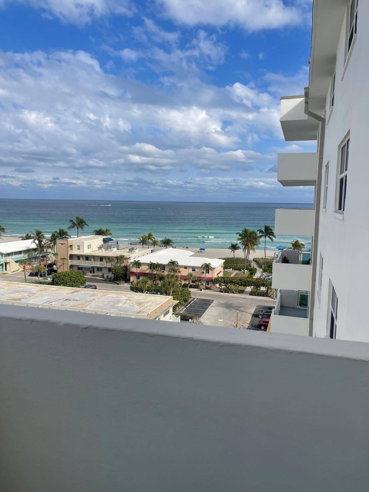 High floor updated 2 bedroom 2 bathroom unit with intracoastal and ocean views.