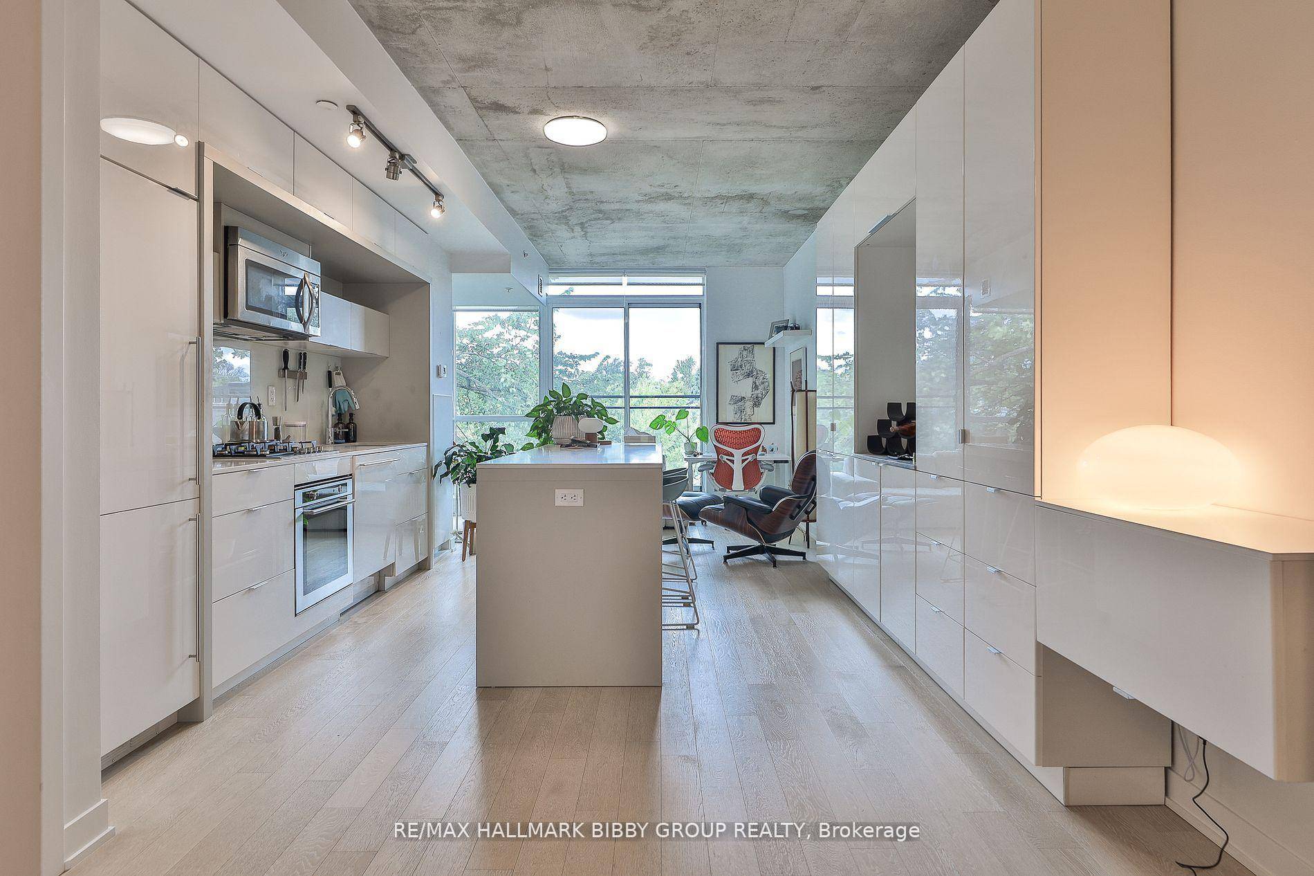 A Unique Opportunity To Own In One Of Toronto's Most Tastefully Designed Buildings IT Lofts !