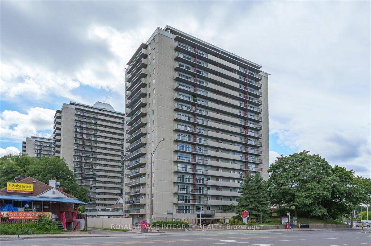 Welcome to 158A McArthur Avenue, Unit 109 !
