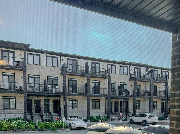 Welcome to 86 Thatcher Drive, a stunning brand new, never lived in corner unit featuring 3 spacious bedrooms and 2 modern bathrooms.