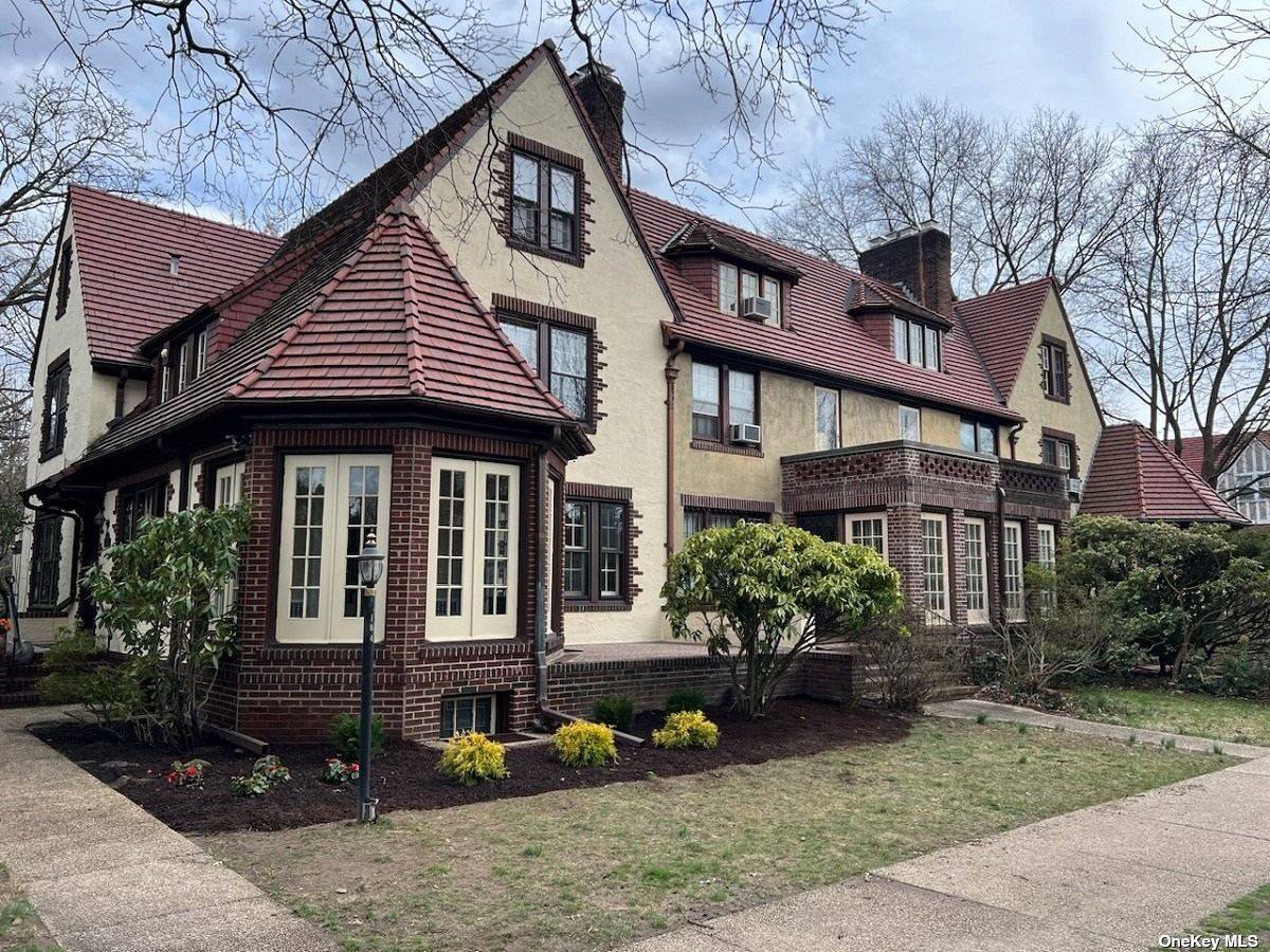 Come discover this rarely available Brick Semi attached residence that offers five large bedrooms, two full bathrooms and 2 half bathrooms, and is located in highly desirable FH Gardens.