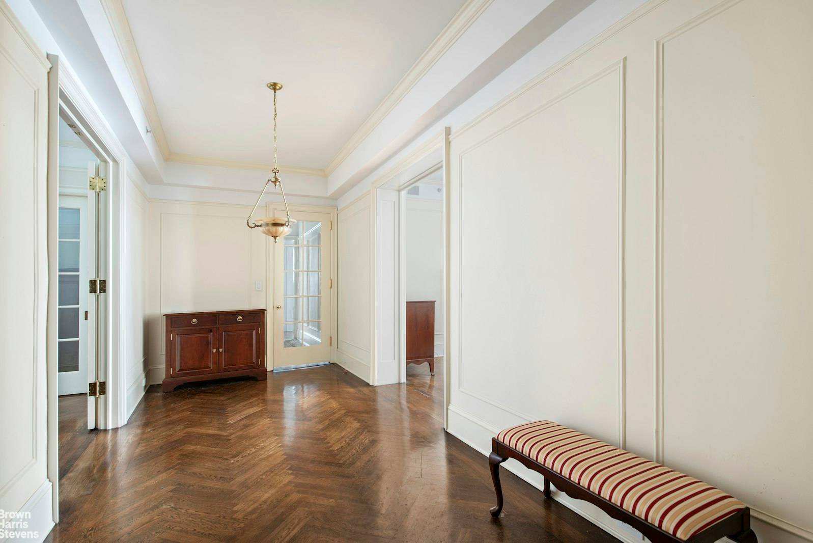Huge gracious foyer leads to living room and formal dining room EIK has separate laundry area Bedroom wing has 3 bright bedrooms and lots of closet space.