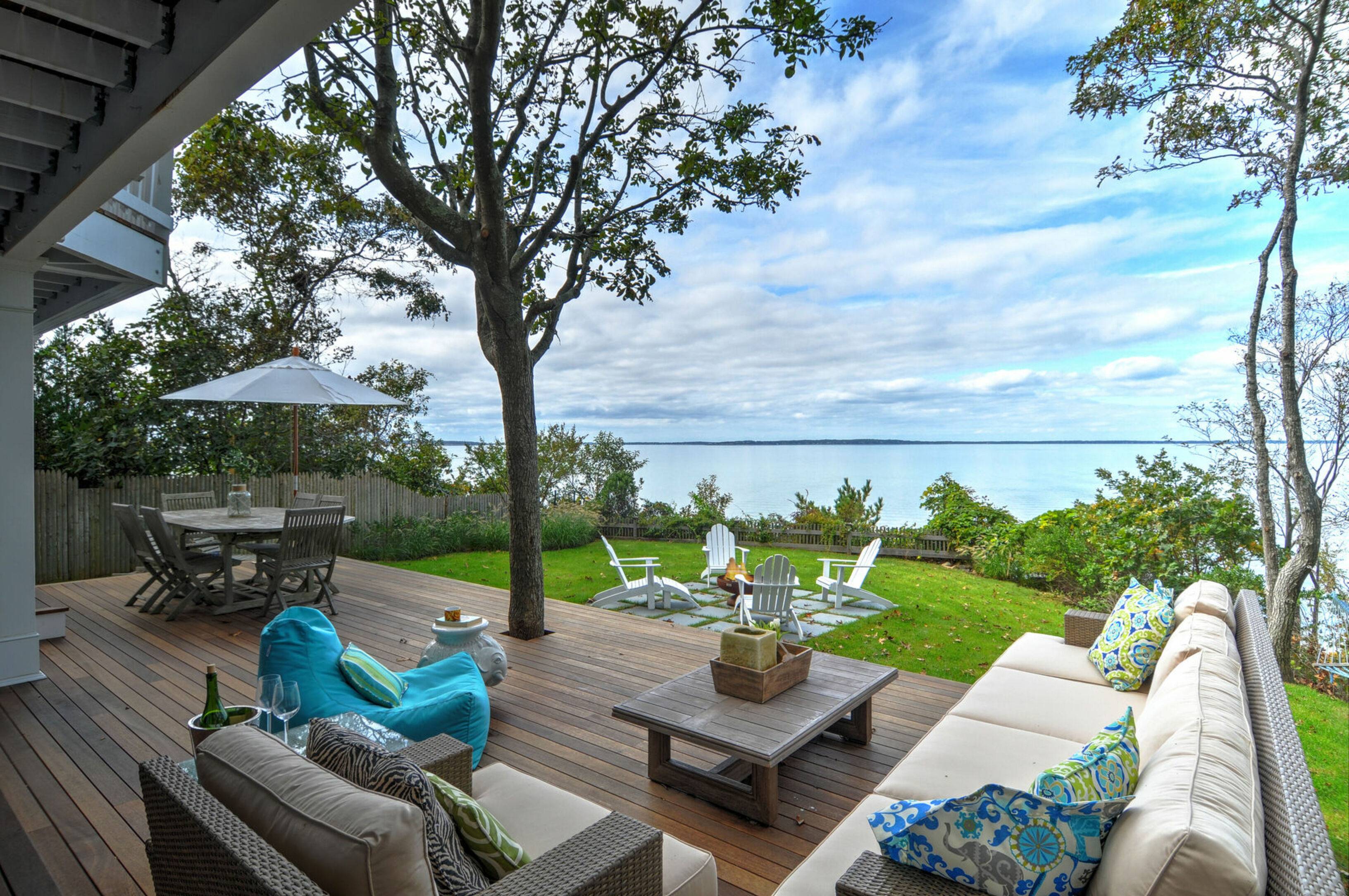 Southampton Waterfront Cottage Escape With Sunsets Over the Bay
