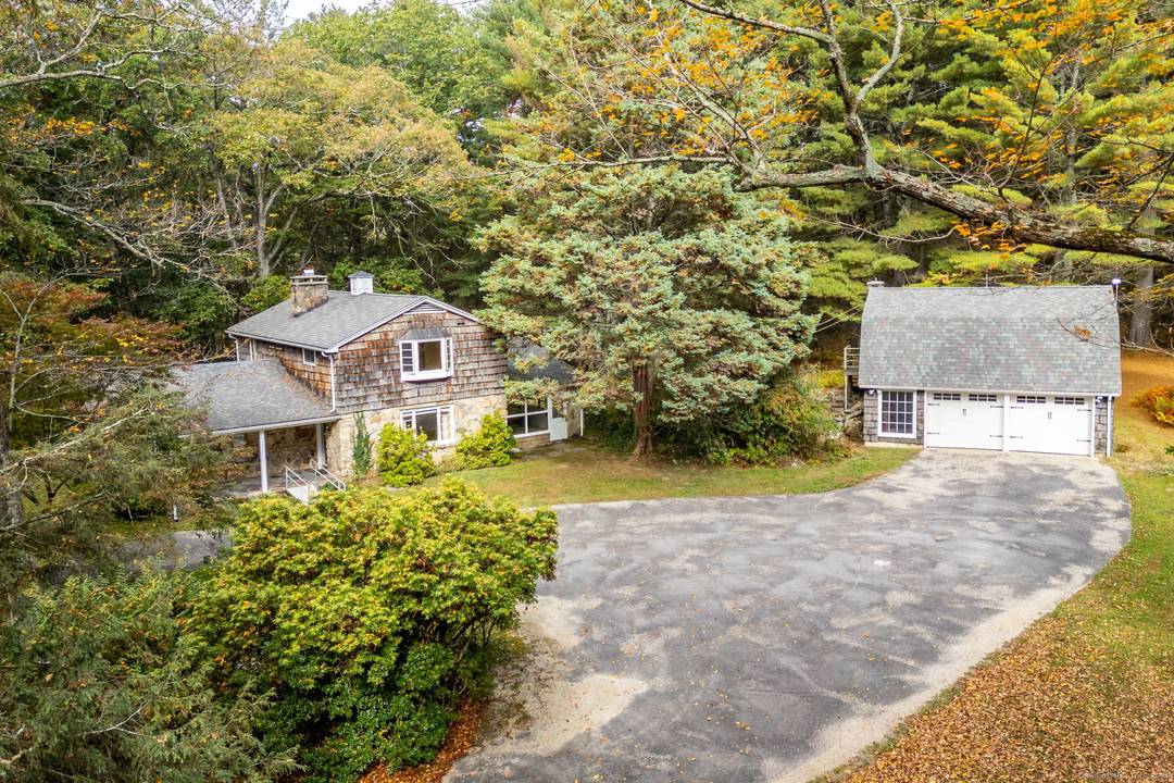 Step into your very own secret garden on this 36 acre treasure hidden away in a peaceful forest.