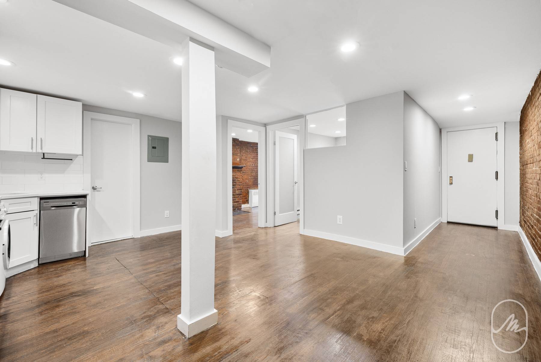 309 w 29th BF is a 2 bedroom in a classic walkup building equipped with a virtual doorman system.