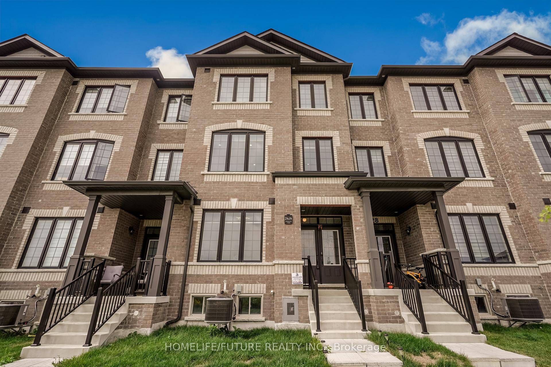 Prime Locations ! ! Welcome To This Stunning 2626 Delphinium Trail Town House In The Highly New Seaton Community.
