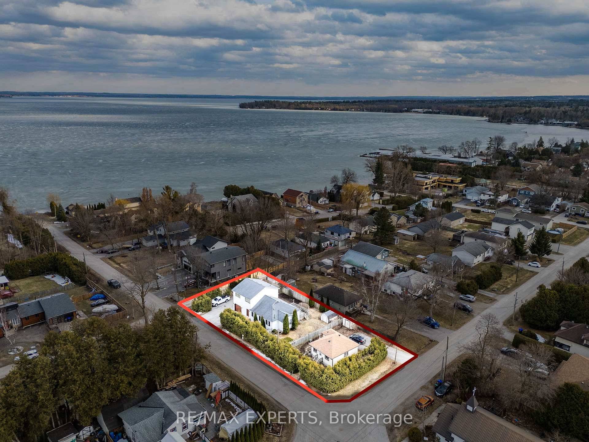 2 HOUSES FOR THE PRICE OF 1.