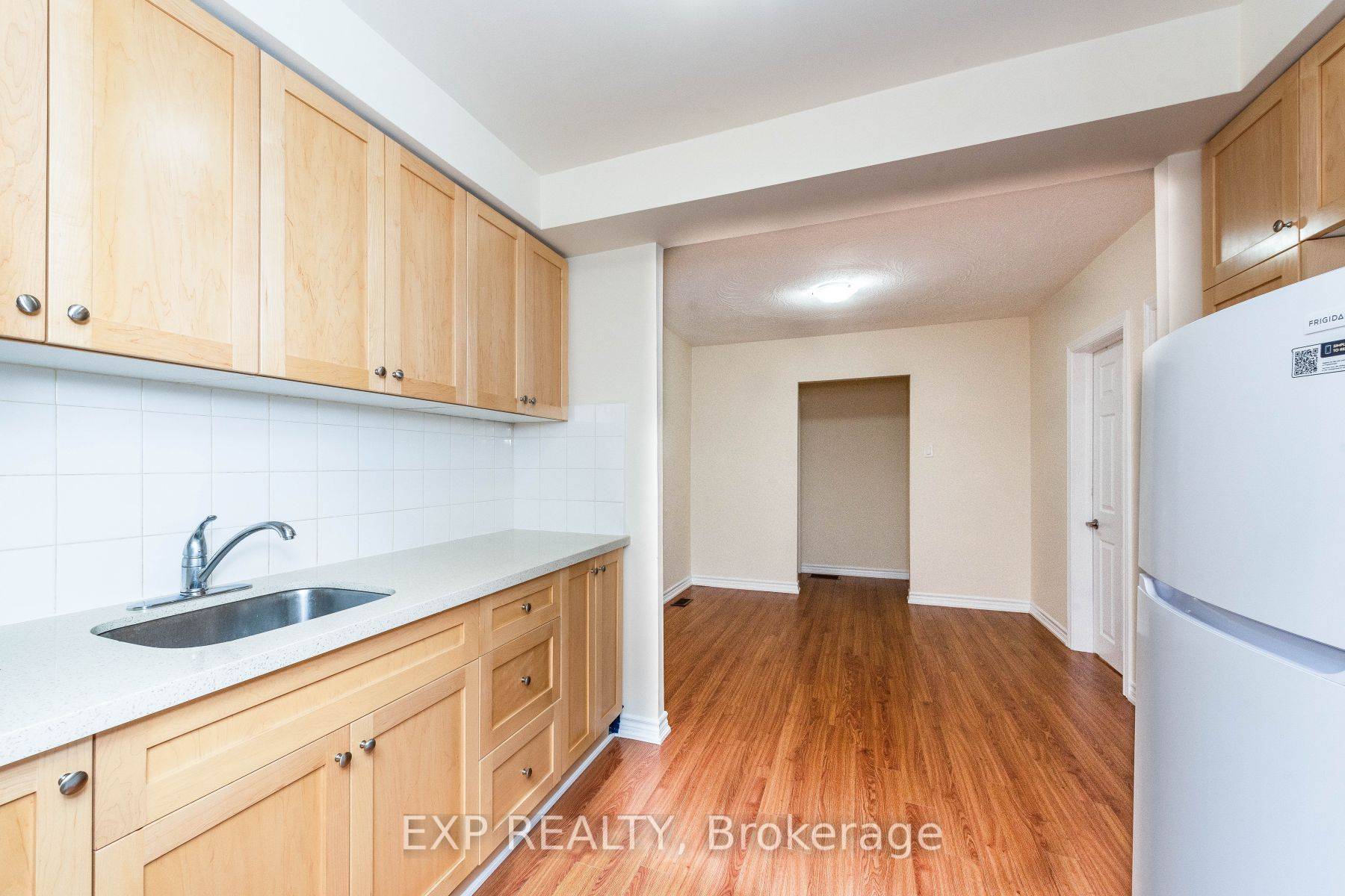 Rare To Find, Bright Second Floor 1 Bed Spacious Den Can Be Used As A Second Bedroom Apartment In A Great Convenient Location !