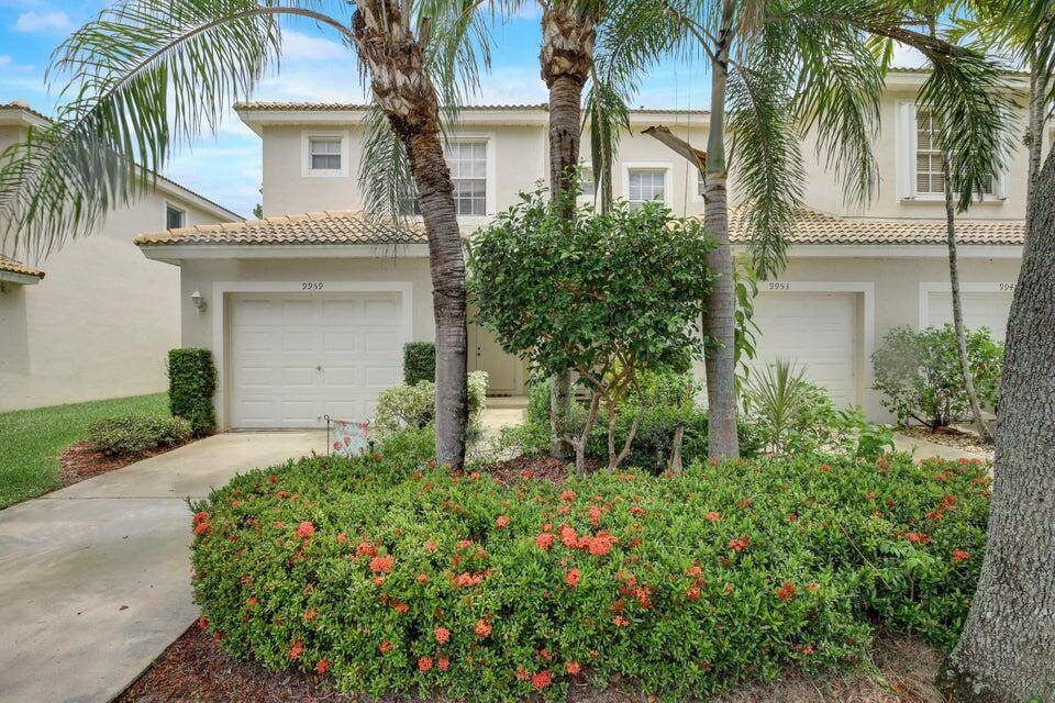 Sought after Corner unit with BRAND NEW ROOF, located in the beautiful Gated community of Melrose at Verona Lakes.
