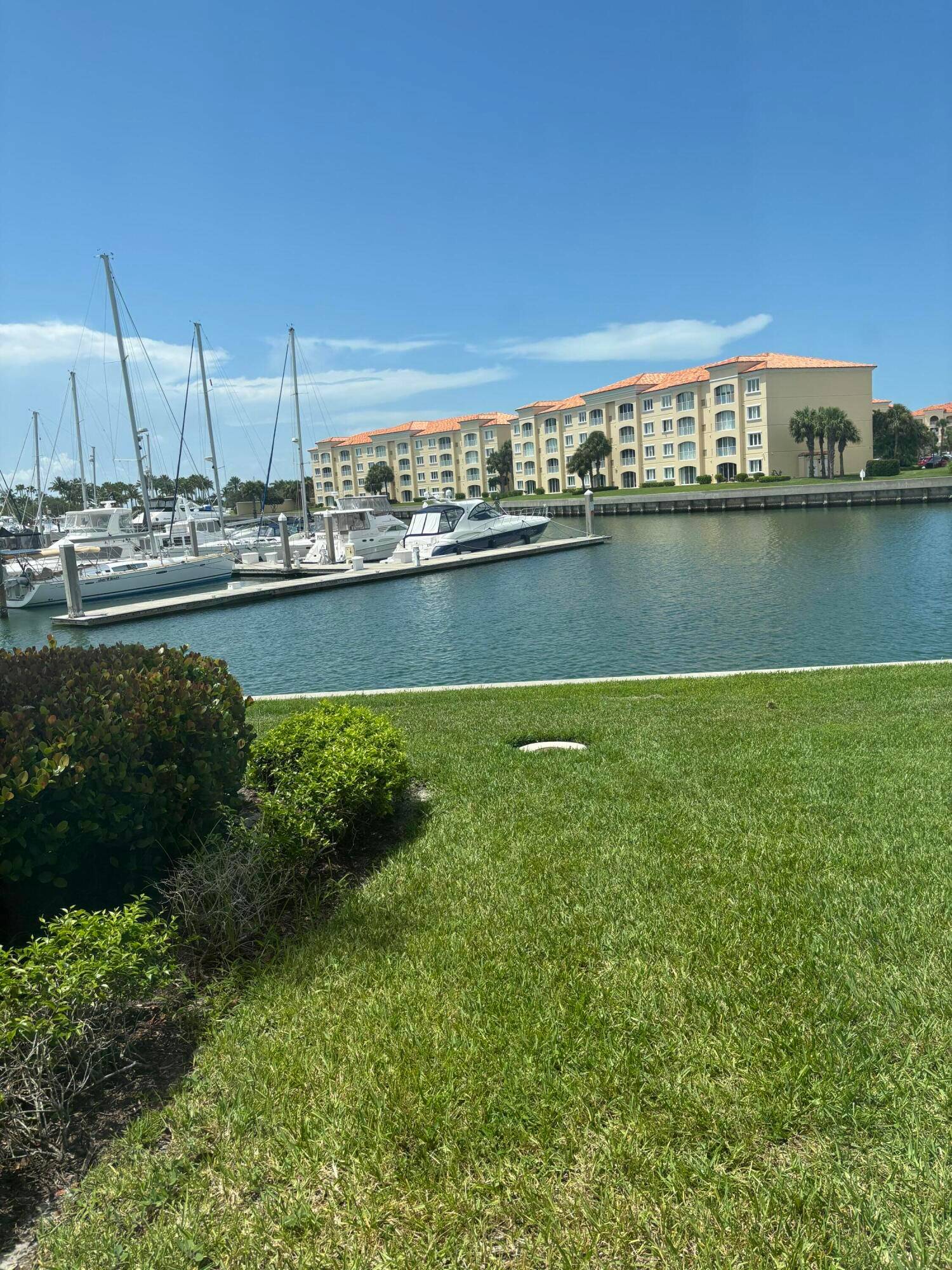 16 Harbour Isle Drive Condo Palm Beach