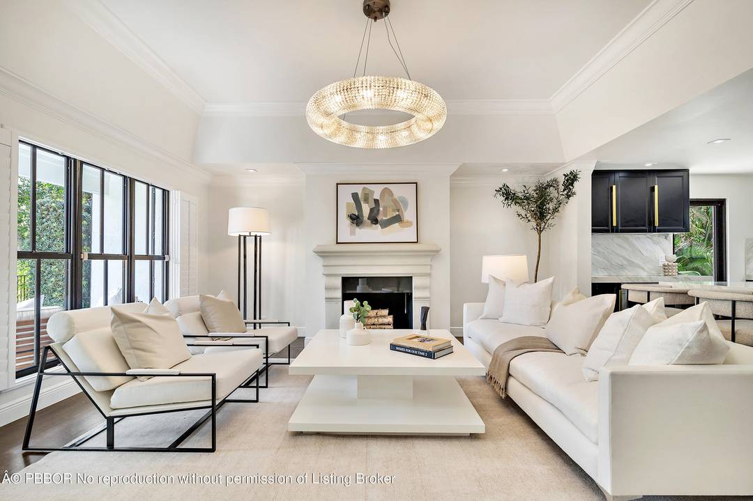 217 Avila Road, West Palm Beach, FL 33405