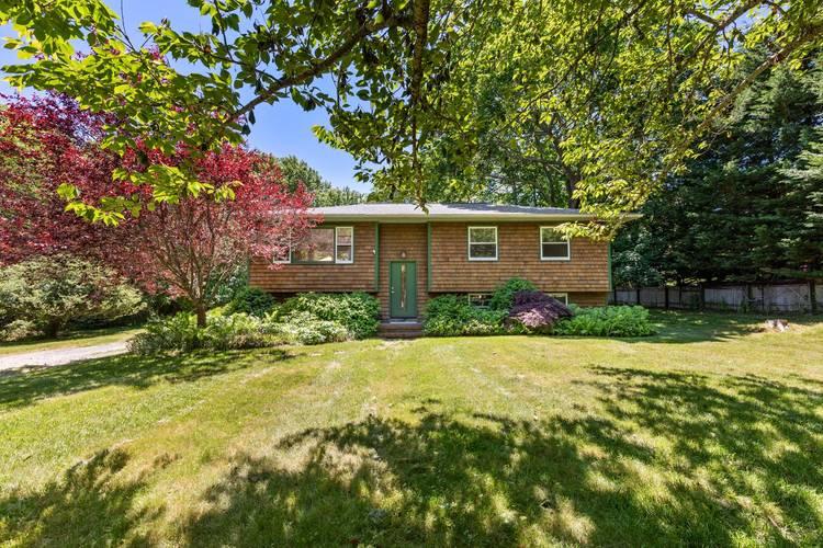 Beautiful 4 Bedroom in Sag Harbor