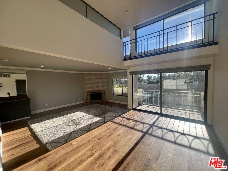 390  S Sepulveda 2BR Brentwood La