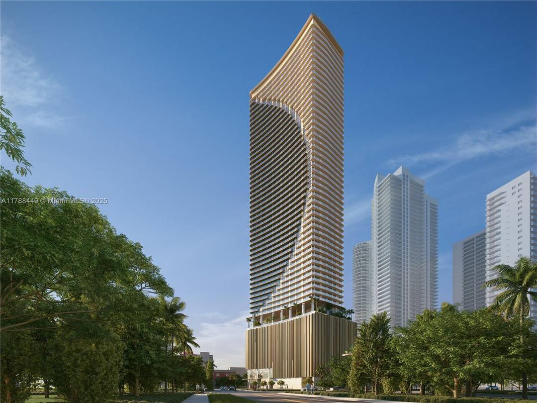 Daily Rentals Allowed Turnkey Luxury Living !