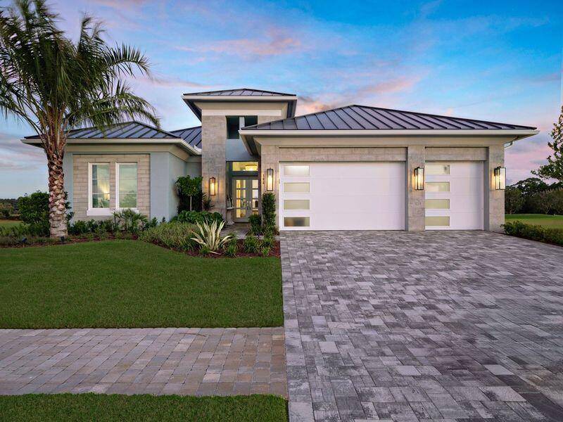 As you enter the gates of Tesoro, you are welcomed into a realm of luxury living.