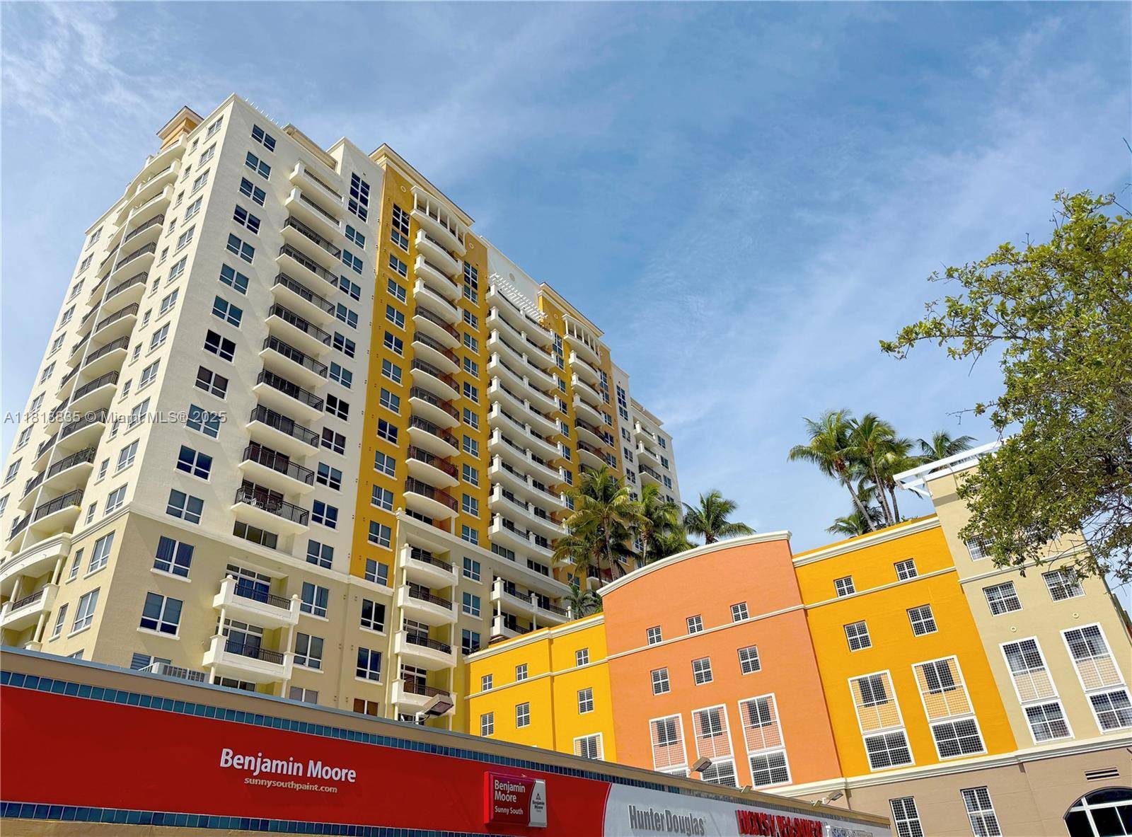 Fully Remodeled 1 Bedroom with Den Resort Style Amenities amp ; Prime Location Step into this beautiful unit, with a versatile den, offering 1, 000 square feet of thoughtfully designed ...