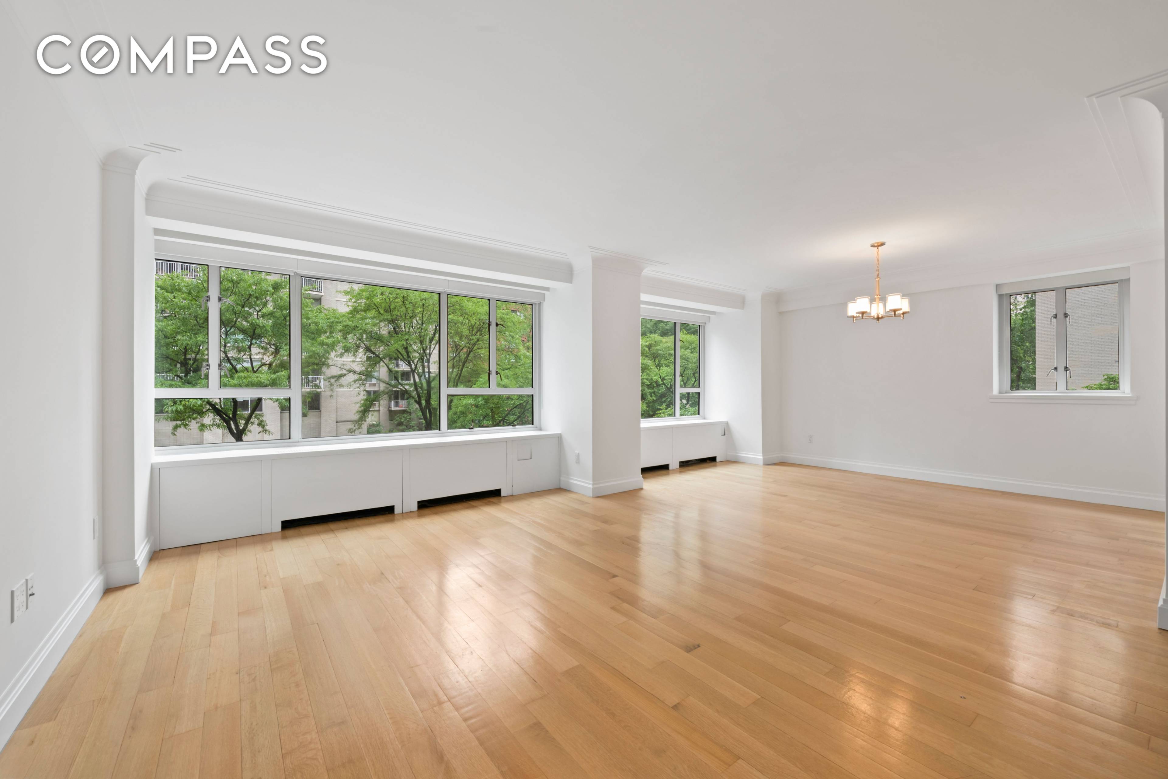 Elegant 2 Bedroom with Garden Views at Iconic Manhattan House This spacious 2 bedroom, 2 bath, 1, 460 square foot residence at the legendary Manhattan House offers refined living with ...