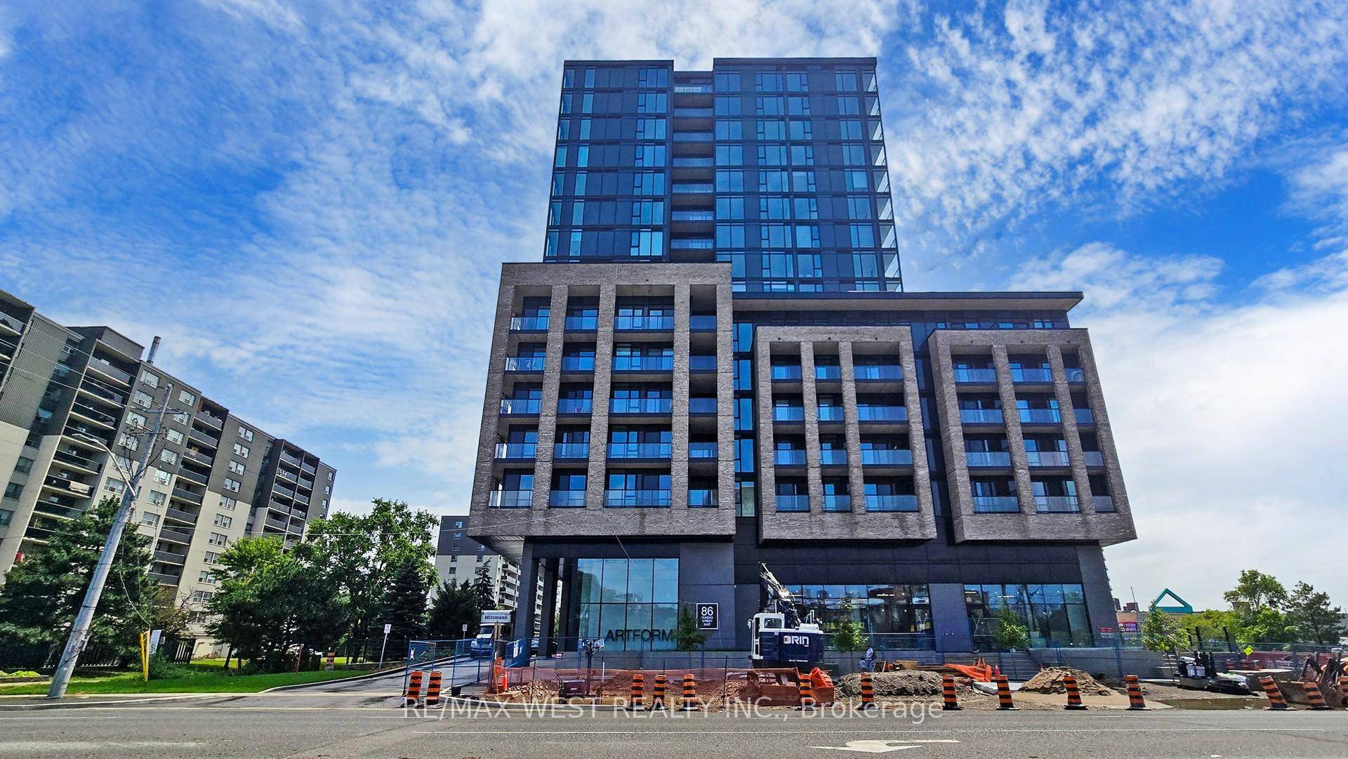 Unit 1109 Artform Condos 1 bedroom den unit at 86 Dundas St E with Two full Bathrooms, Modern Kitchen, Stainless steel appliances, quartzcountertop, Natural Light, Floor to ceiling windows, offer ...