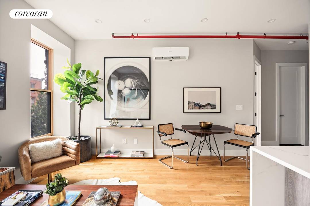 Ideal for first time home buyers OR investors !