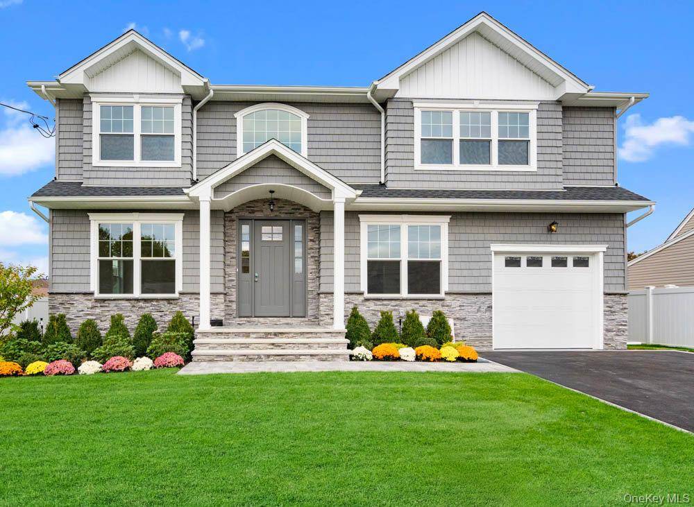THIS NEW CONSTRUCTION BEAUTY HAS IT ALL !
