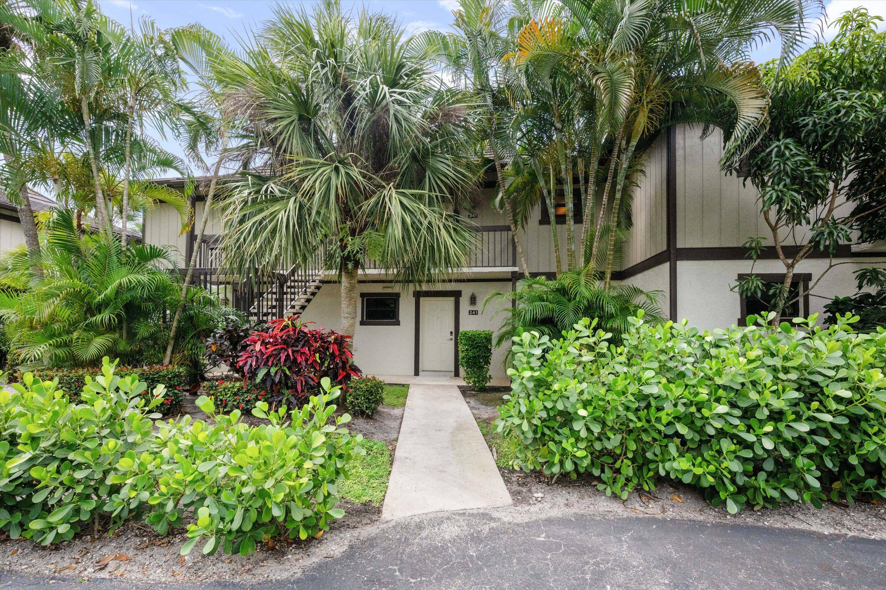 Welcome to this beautifully renovated studio in the Palm Beach Polo Club a stylish, space smart retreat with in unit washer and dryer.