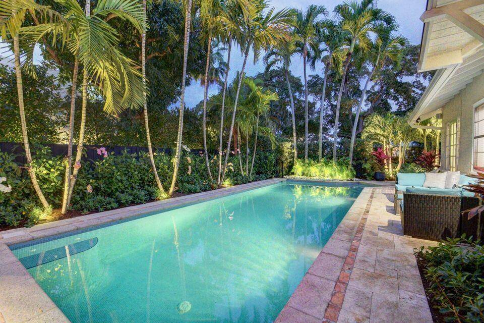 Villa Bamboo Treehouse A Tropical Retreat Awaits !