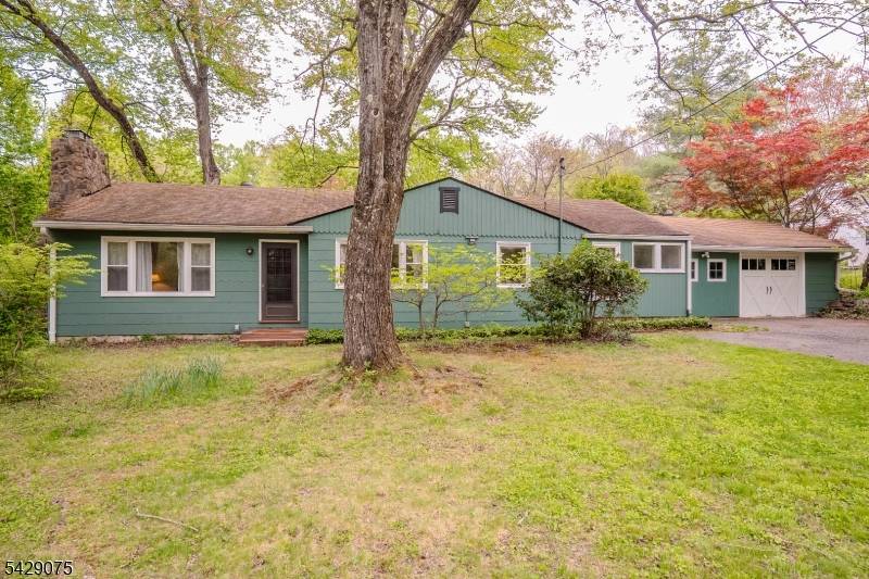 Come see this little slice of heaven tucked away down Spring Hill Road, with easy access to Hopewell Borough and Rocky Hill Borough.