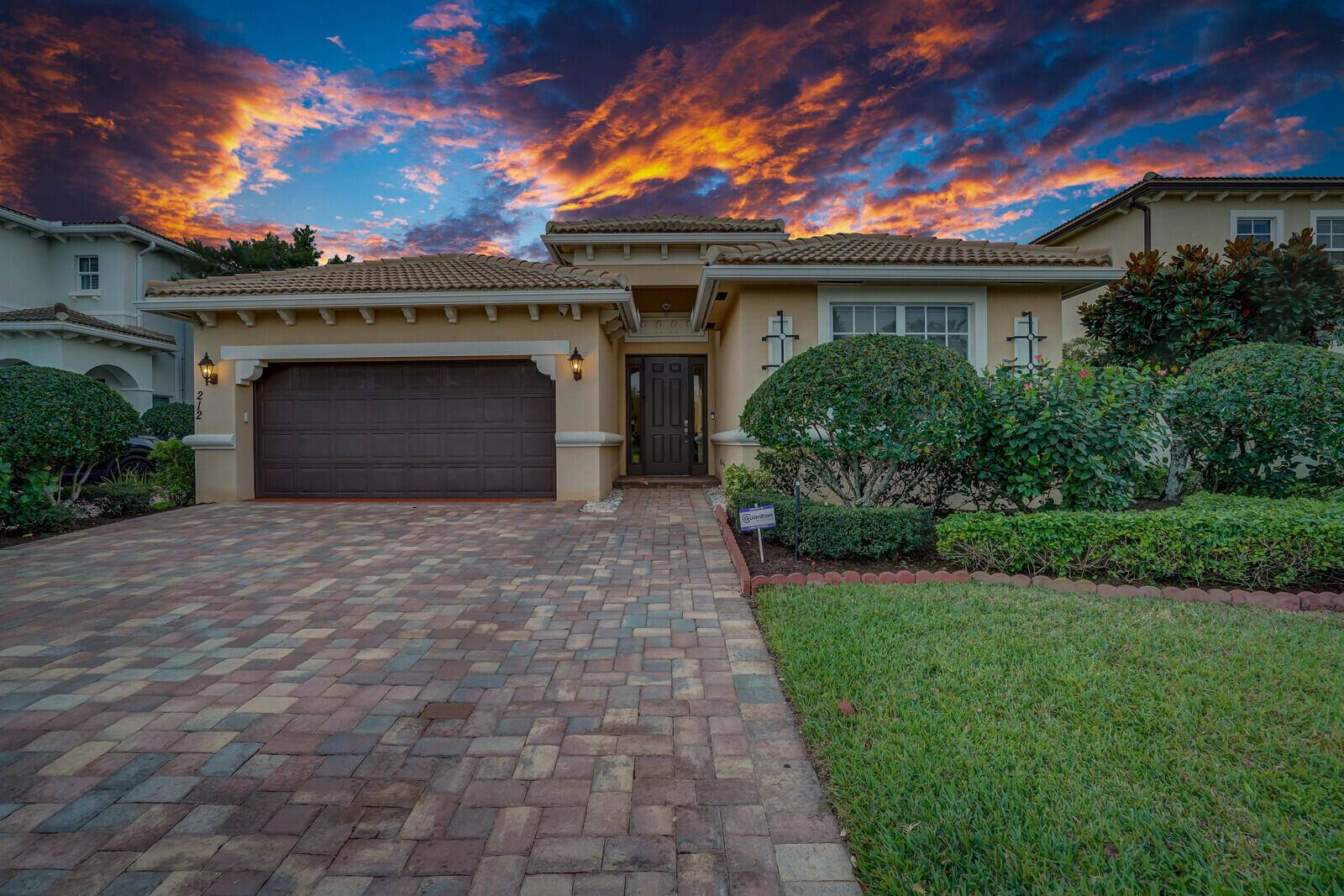 Welcome to the hottest community in all of Jupiter Rialto !