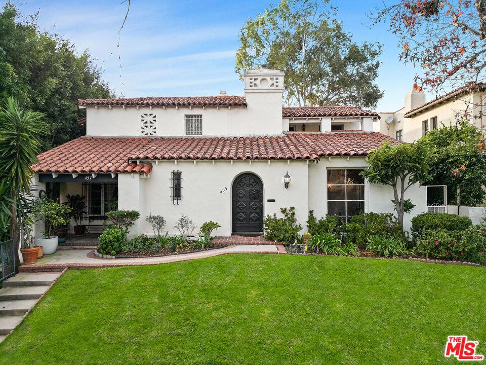 457  N Orange Dr 6BR Hancock Park La