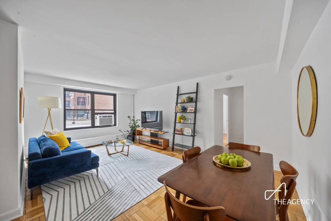 Welcome home to this sunny and inviting one bedroom, one bathroom co op, ideally located in Clinton Hill, one of Brooklyn's most desirable neighborhoods.