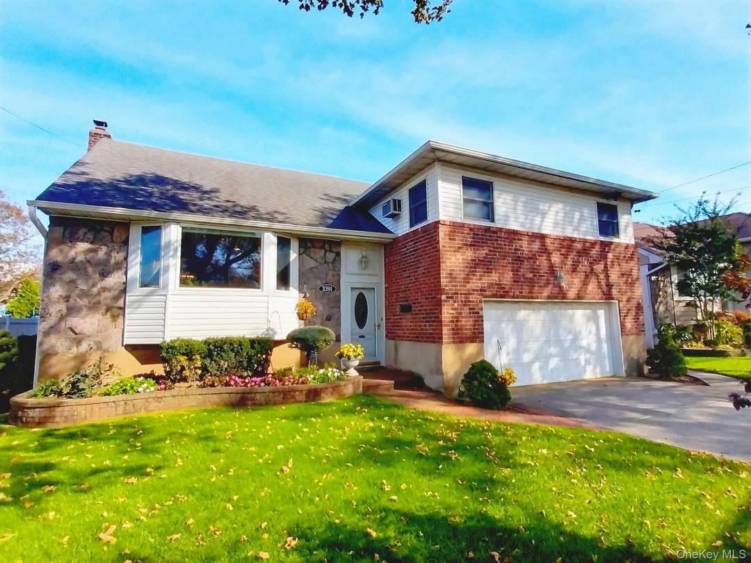 Welcome to 3391 Fairway Road, a beautifully maintained Five Level Split in the highly sought after Wedgewood section of Oceanside, perfectly situated in Flood Zone X the most desirable flood ...