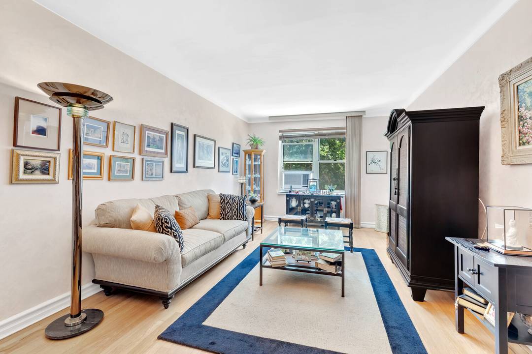 Welcome to residence 402 at 9281 Shore Road, an expansive pet friendly 1, 100 square foot, two bedroom coop the finest on the Bay Ridge market right now !