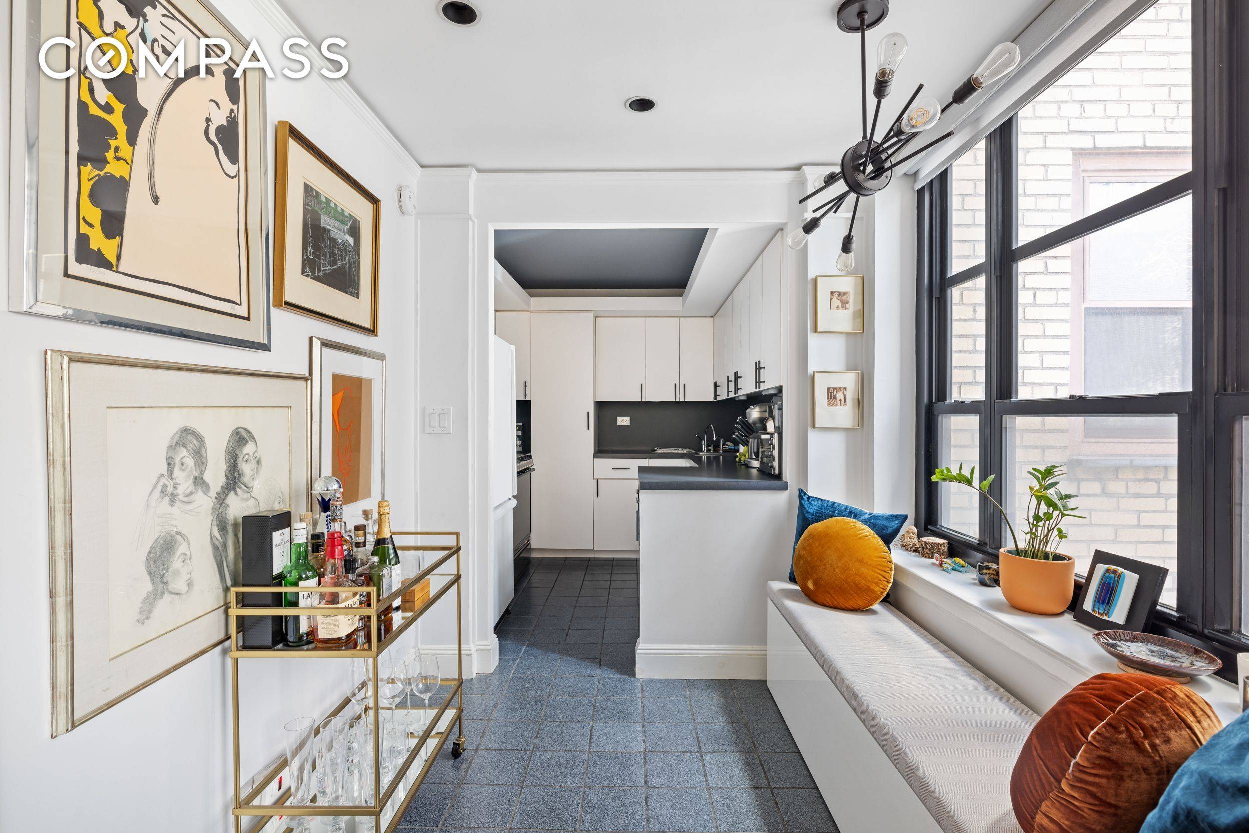 Apartment 4T at Gramercy House is a lovely and well cared for one bedroom home ready for its next owner.