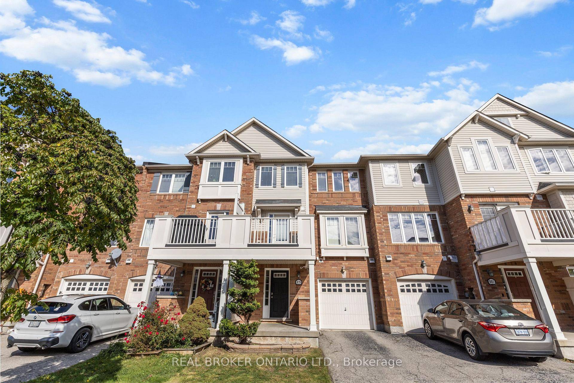 Introducing a bright and freshly updated 2 bedroom, 2 bathroom townhome offering approx.