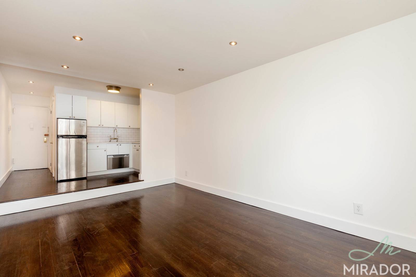 Fabulous new South facing studio apartment at True North Meatpacking.