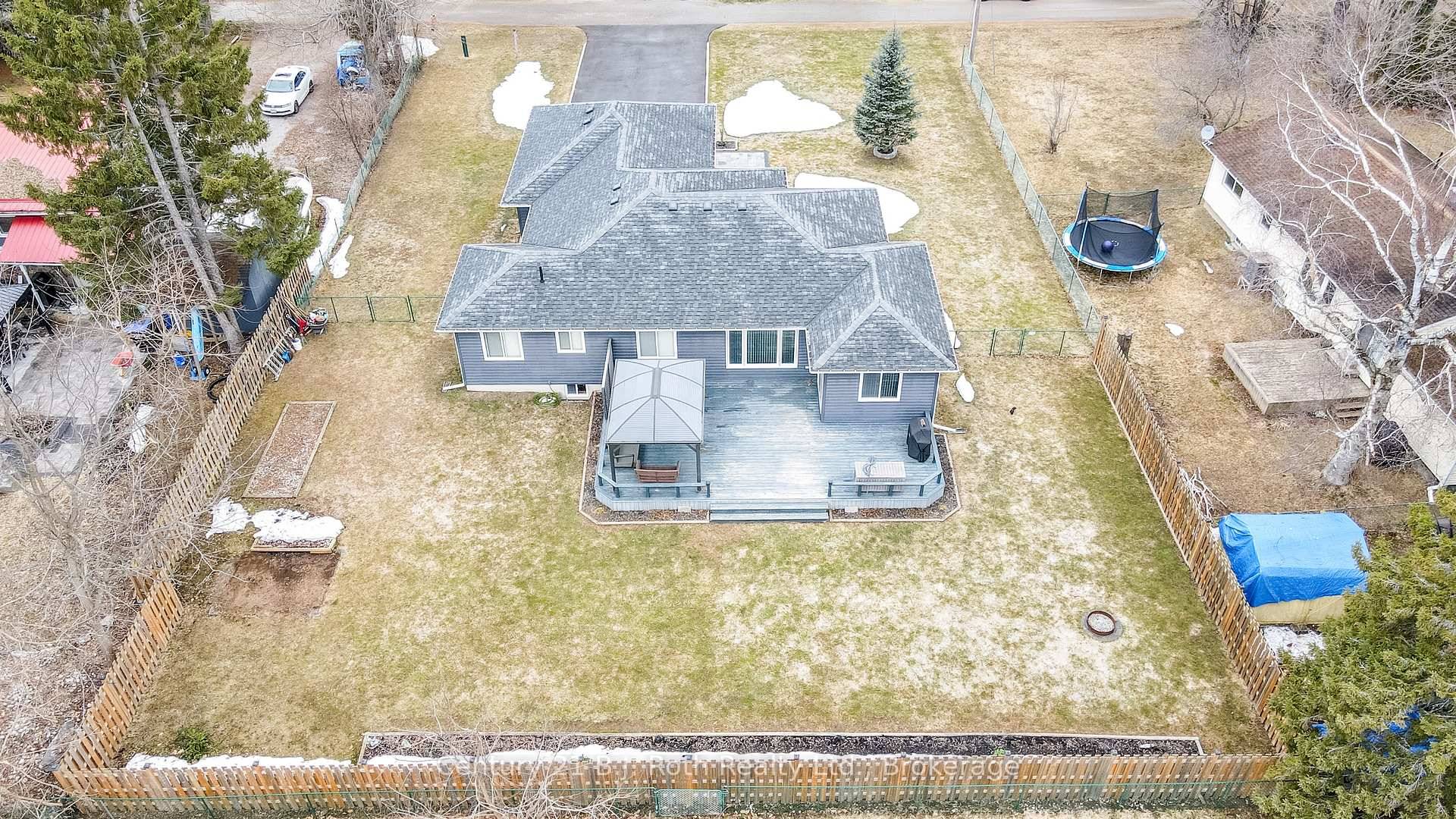Living A Dream. Imagine Yourself As An Owner Of This Beautiful Home.