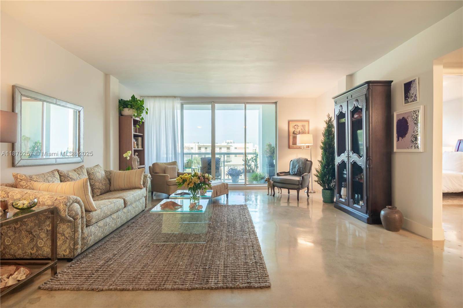 Beautiful large 1 1. 5 in very well kept waterfront building, in the prime location of Bay Harbor Islands.