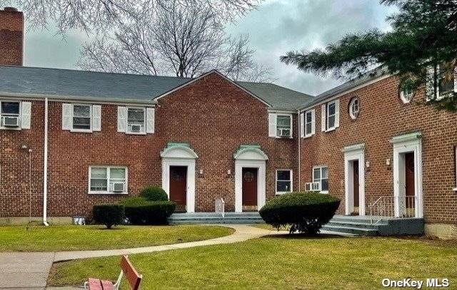 Garden Styled Lower Apartment Located In The Laurelton Gardens Co op Complex.