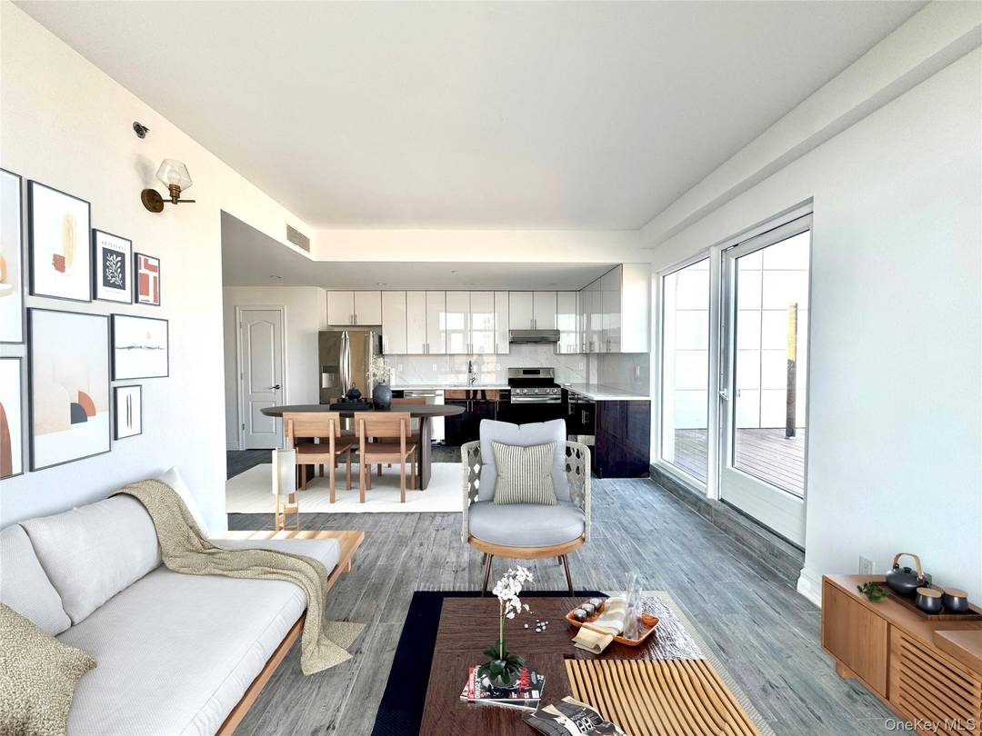 TOP FLOOR CORNER 2 BED 2 BATHS, WITH MASSIVE 559 SQ FT PRIVATE TERRACE NOW LEASING !