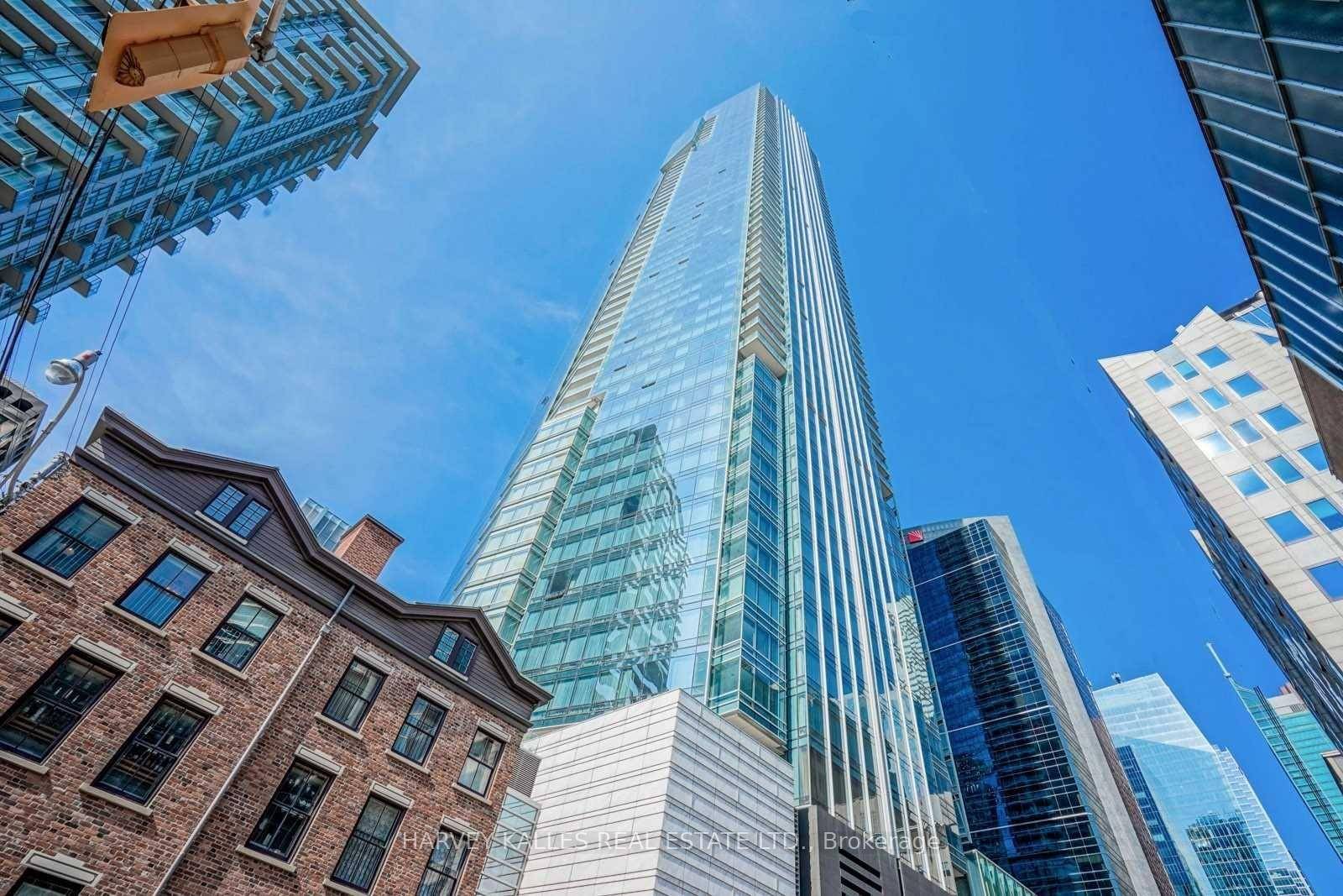 Experience Five Star Living at the Private Residences of Shangri La Toronto Welcome to one of Toronto's most prestigious addresses, where timeless elegance meets the convenience of world class hotel ...
