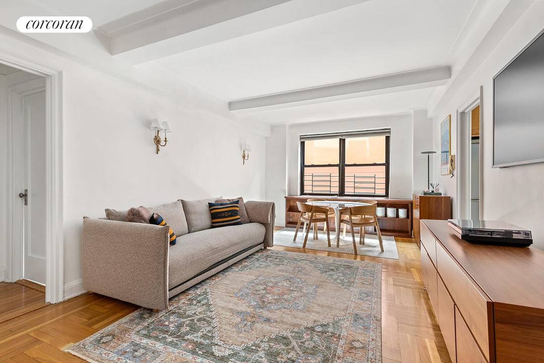 Bright, Renovated Prewar with Washer Dryer in Full Service Bing amp ; Bing Co op Welcome to Apartment 7E at 245 East 72nd Street an elegant, prewar one bedroom nestled ...