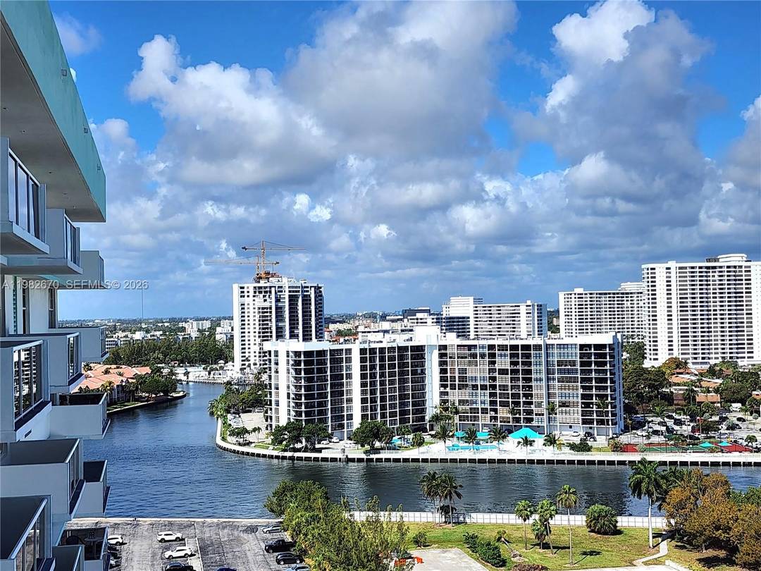 Oceanfront with Private Beach Access, Flexibility to Lease 12x year, 30 Day Minimum.