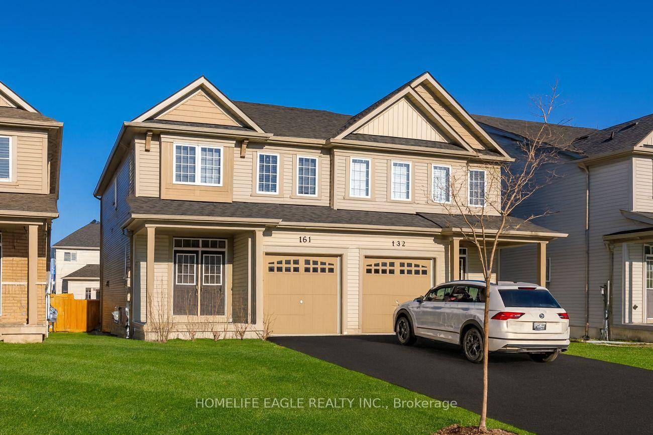 The Perfect Semi Detached Home In A Family Friendly Community !