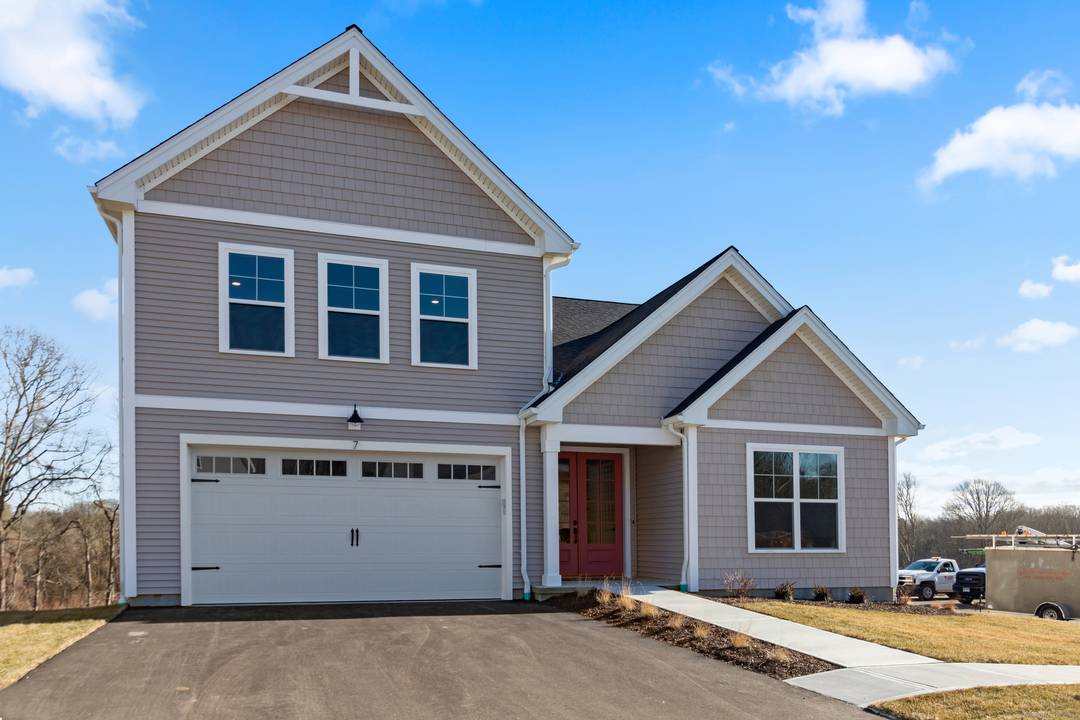 This MONROE Modern Farmhouse MODEL has 3313 SQ Ft.