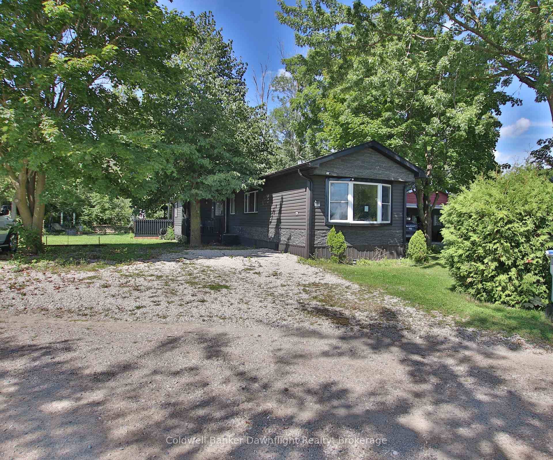 Welcome to 7 First Avenue, located in the desirable Heritage Estates 55 Community just outside of Seaforth.