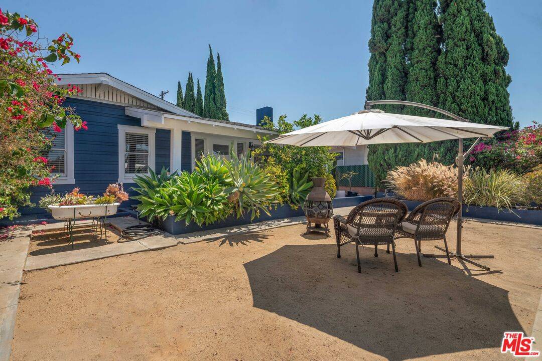 832  N Edgemont St 3BR La