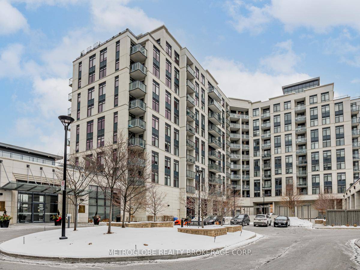 Look No Further ! Amazing Location with Transit at door step.