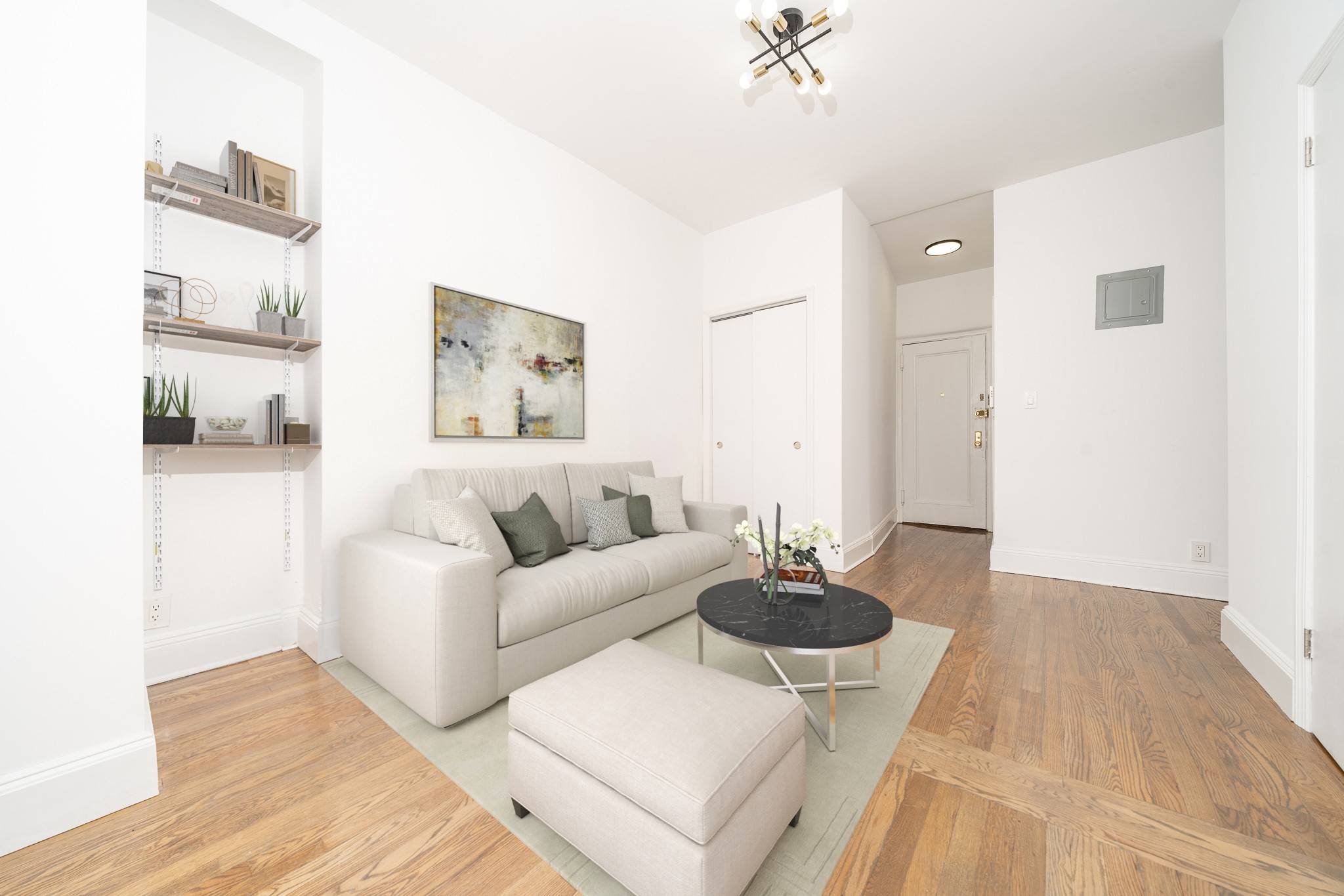 3 BED BRAND NEW GUT RENO PRIME UESAPARTMENT DETAILS WASHER DRYERDISHWASHER3 Queen Sized BedroomsWindowed KitchenOversized Windows w Southern ExposureHigh CeilingsHardwood FloorsNatural SunlightLARGE closetsBUILDING amp ; AREA Charming Elevator BuildingHea