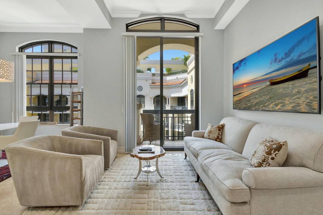 The Perfect Downtown West Palm Beach, Florida Pied Terre Penthouse !