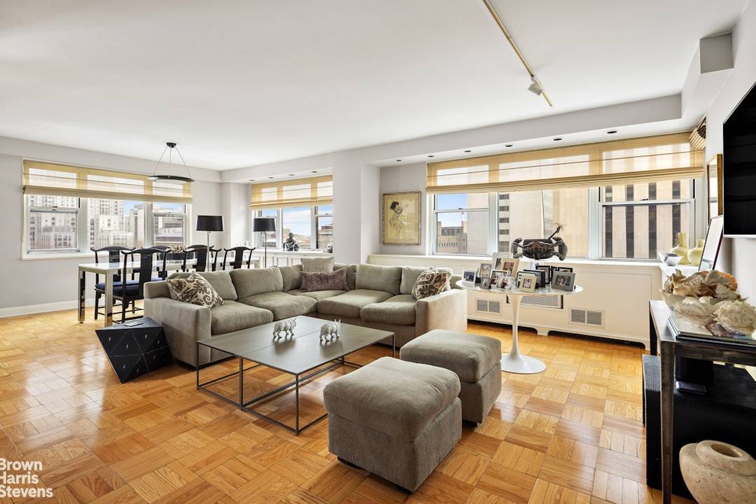 New to market ! Oversized 3 Bedroom 3 Bath dining room stunner 1.